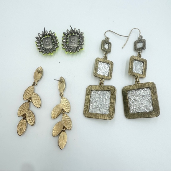 Lot of 3 Pairs Statement Earrings Vintage, Modern Dangle, Drop, and Stud Styles - Picture 7 of 8